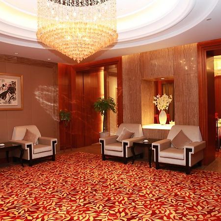 Merryland Traders Hotel Changshu Экстерьер фото